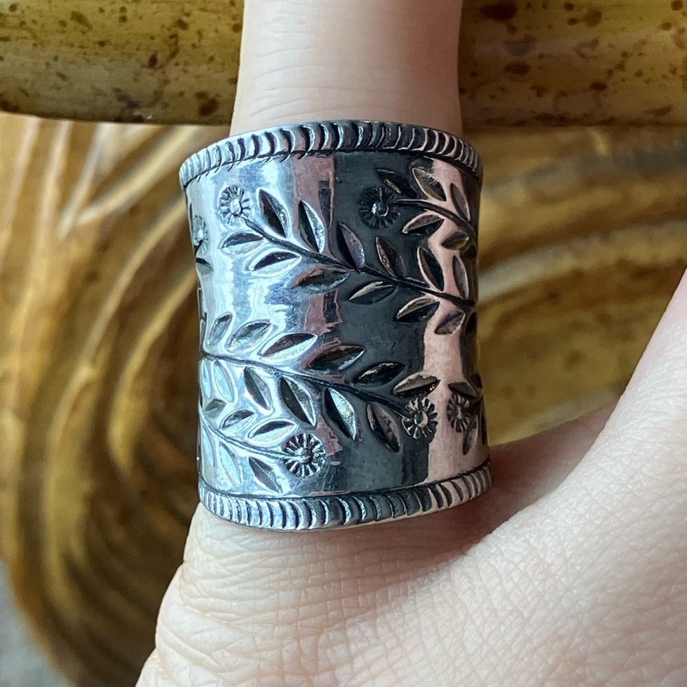 Sterling Silver Floral Inlay Ring Size 5.5